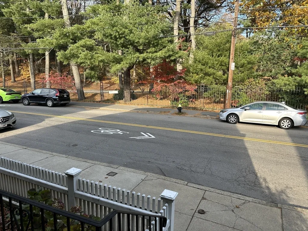 77 Walk Hill, Jamaica Plain