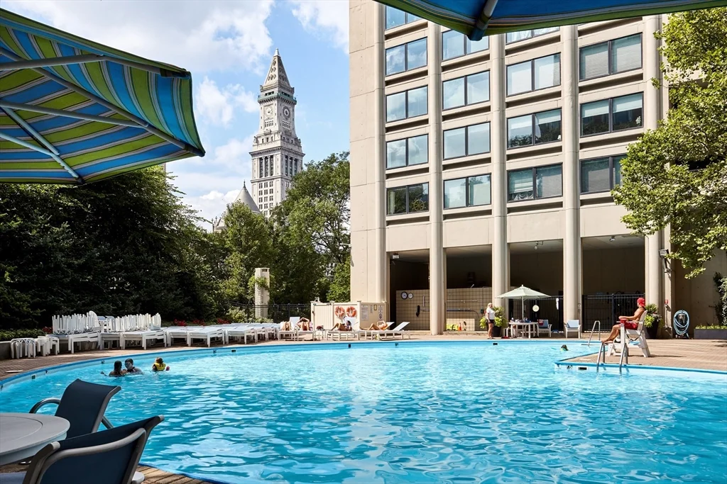 85 East India Row, Waterfront