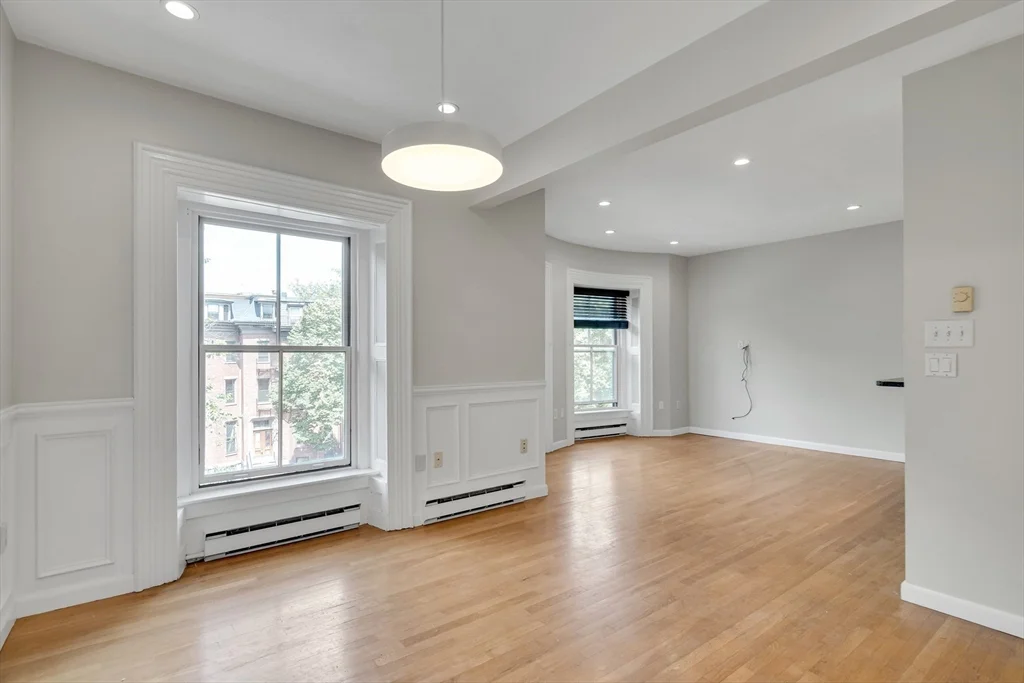 27 Worcester Sq, South End