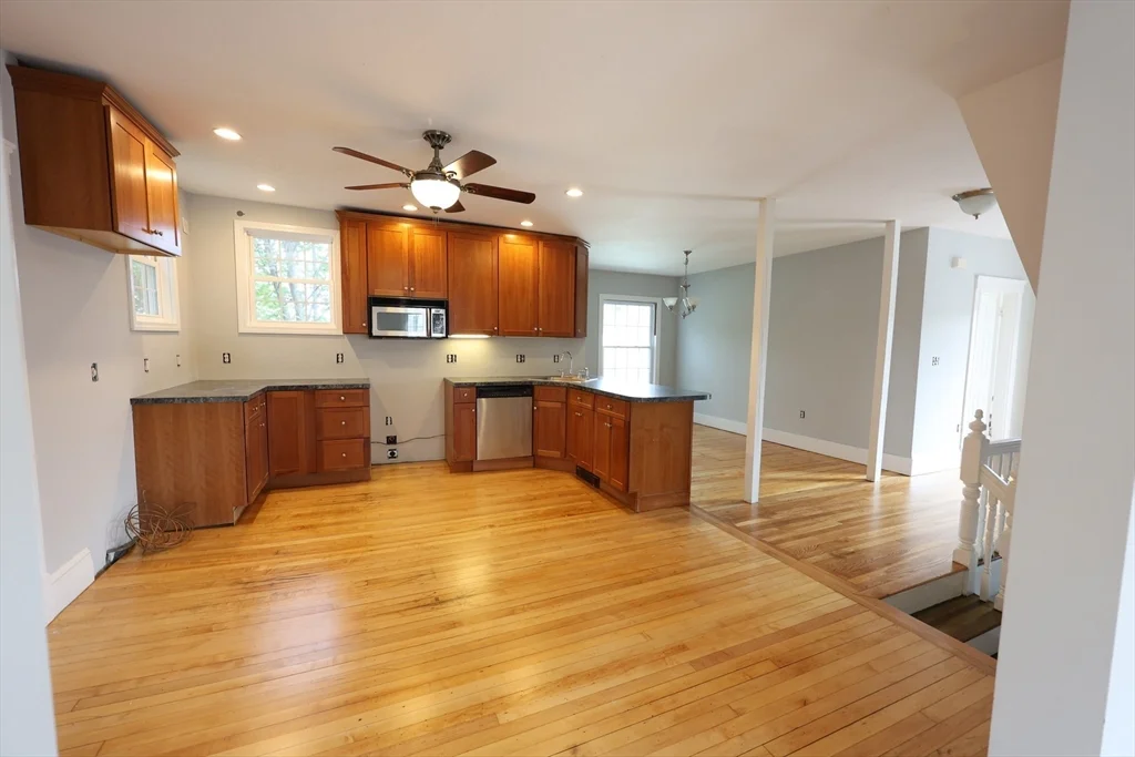 15 Warren, Stoneham