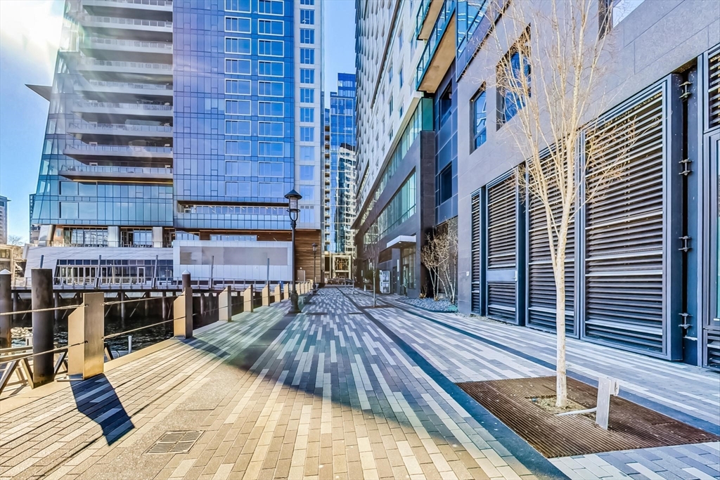 135 Seaport Blvd, Seaport District