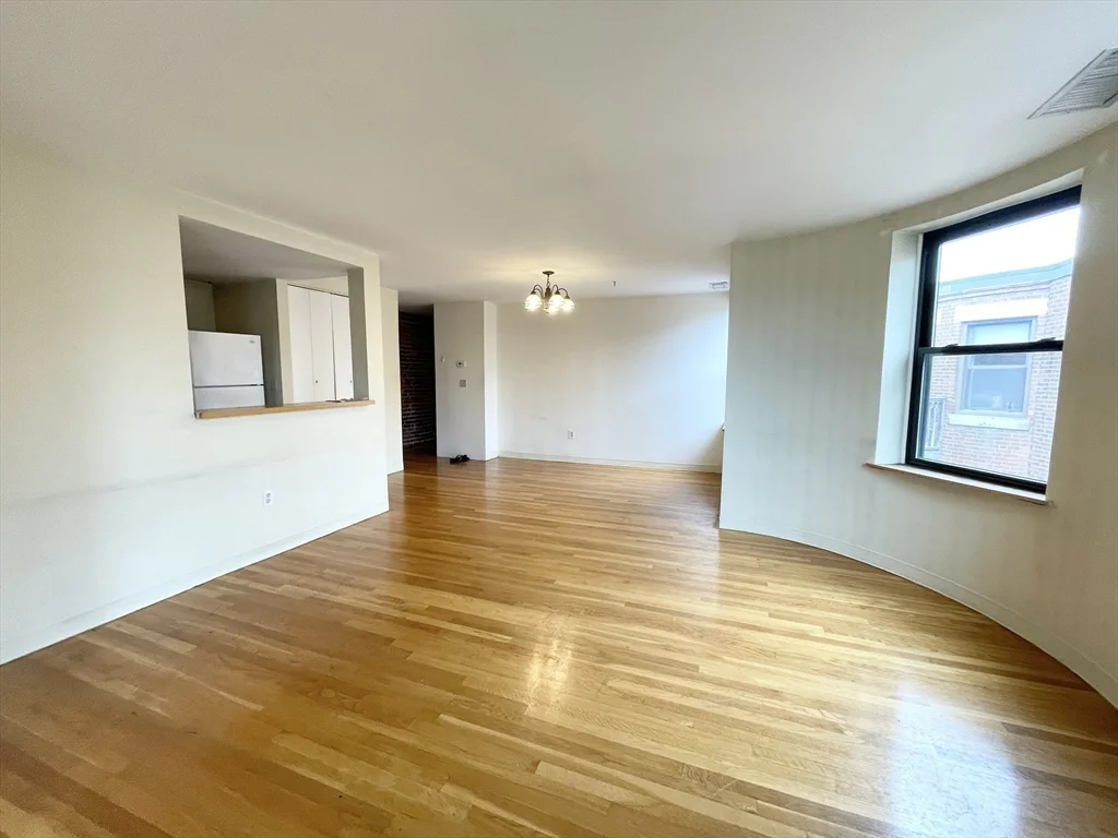 108 Gainsborough, Fenway