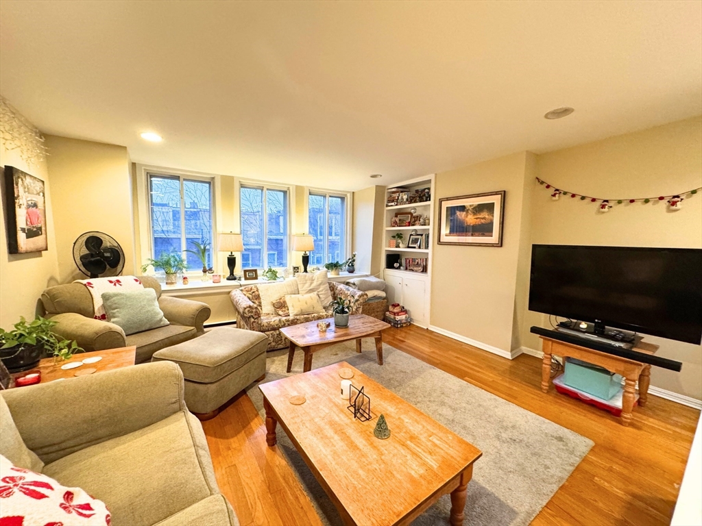 24 Front St, Chelsea