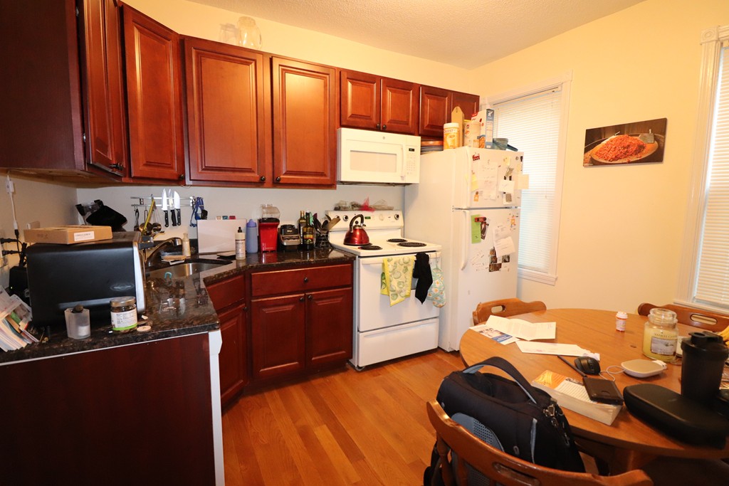 14 Leverett St, Boylston Street