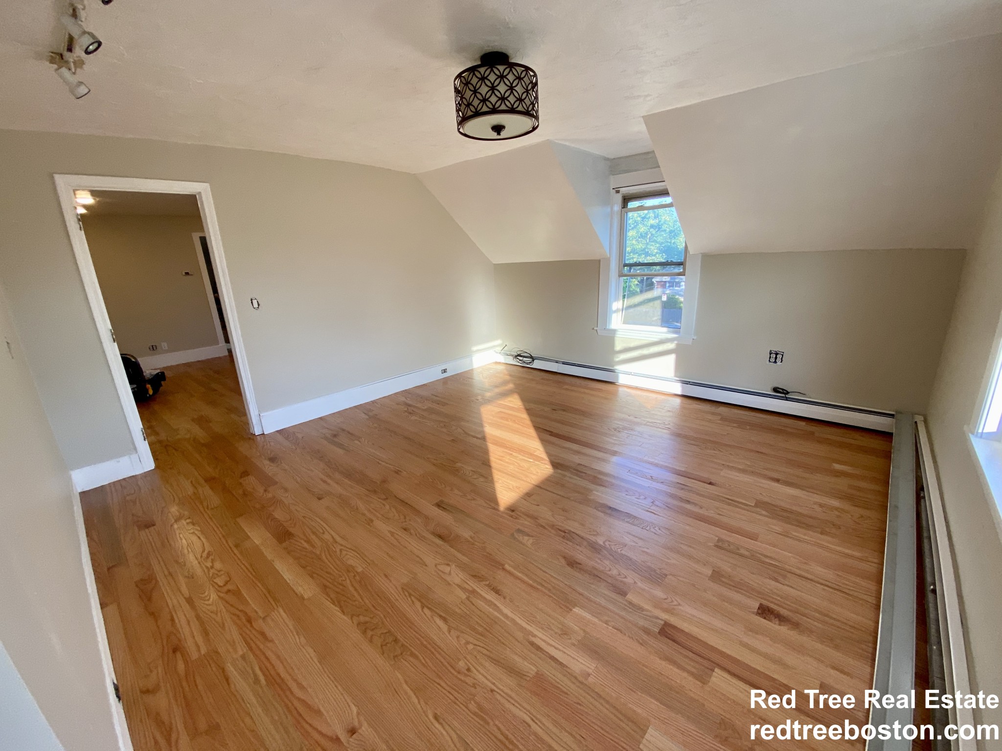 335 Baker St, West Roxbury