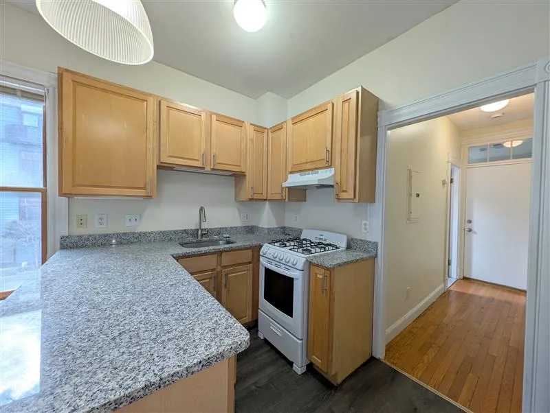 392 Washington St, Ward Two