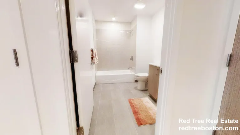 150 Camden St, Roxbury