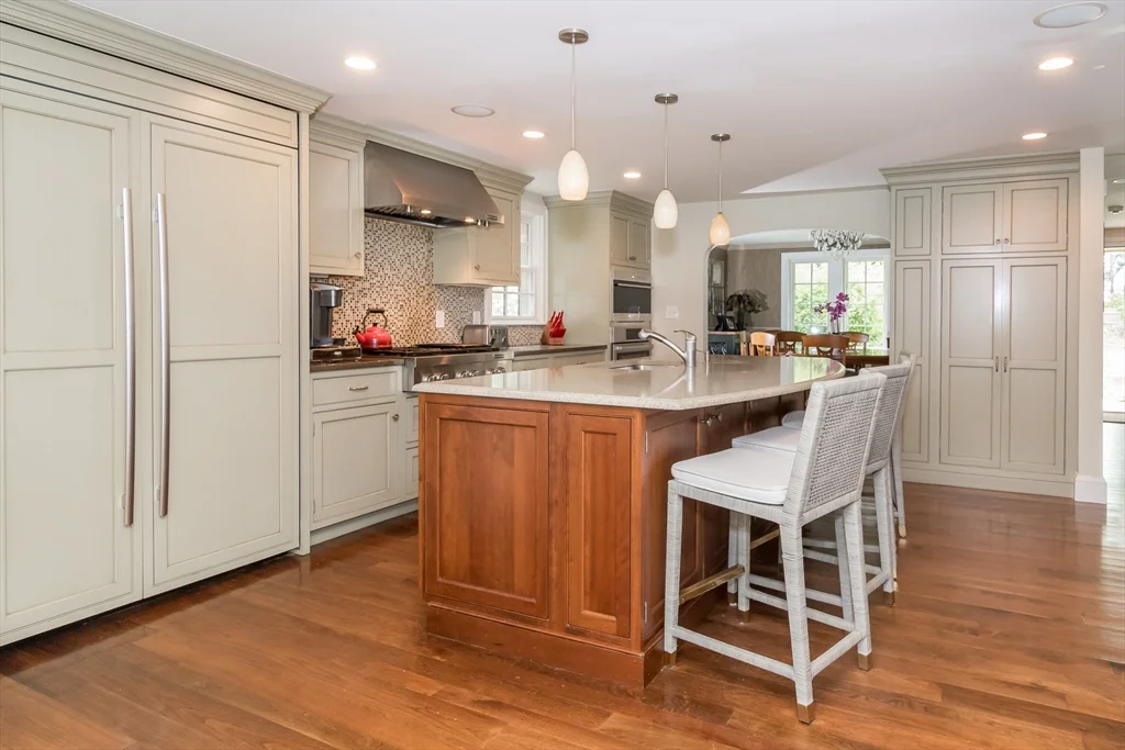 67 Whittier Rd, Wellesley