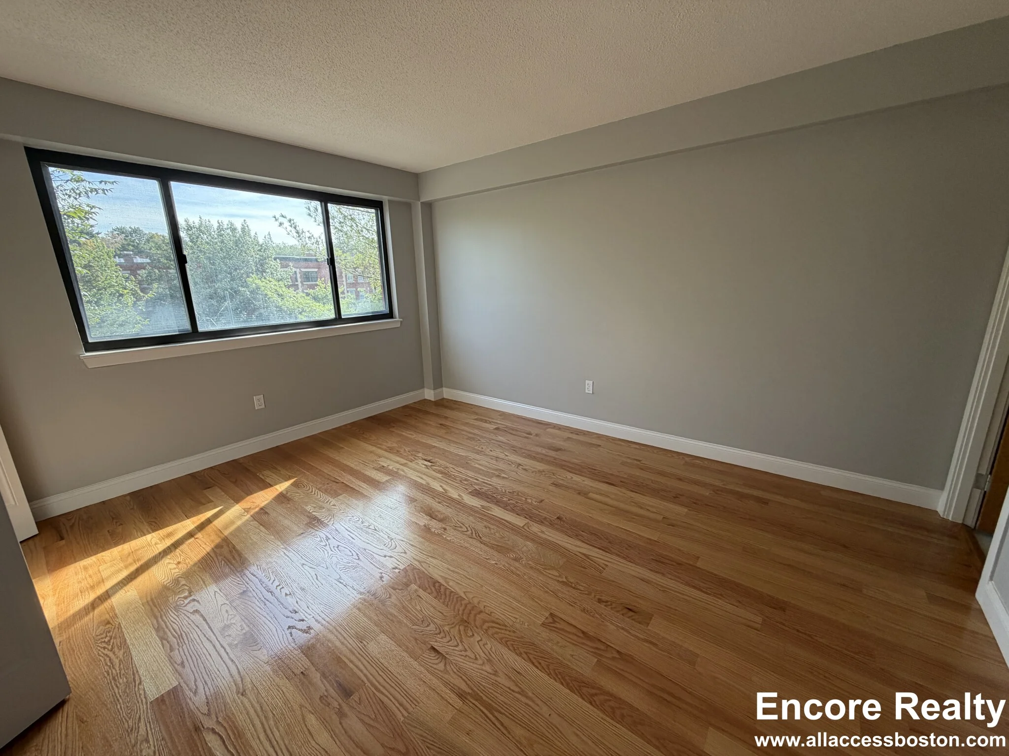 1850 Beacon St, Brookline