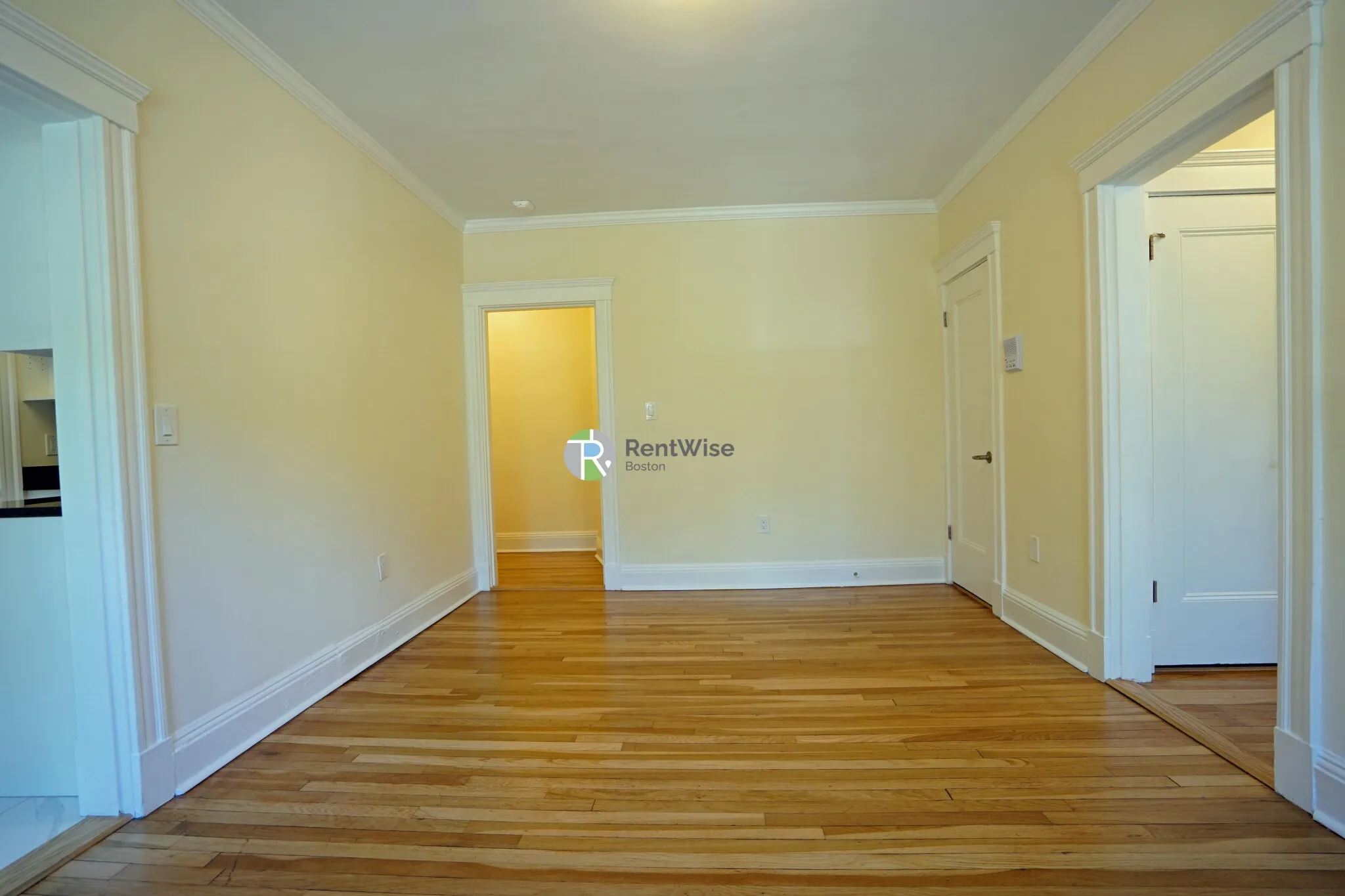 26 Chauncy St, Neighborhood Nine