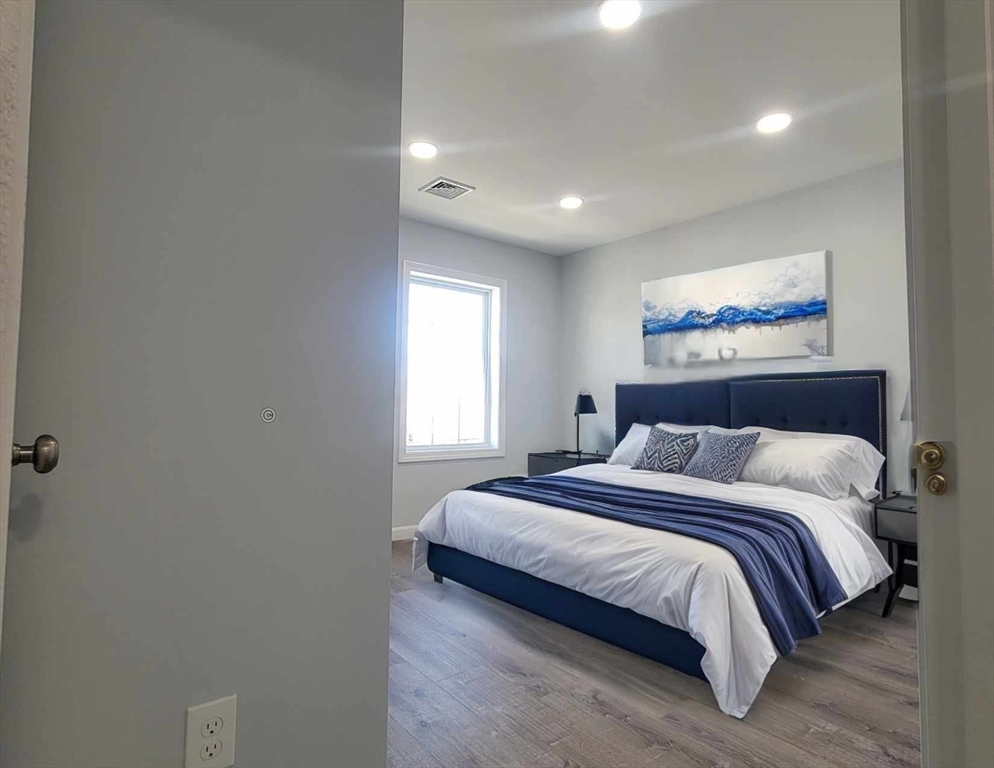 160 Franklin St, Fall River