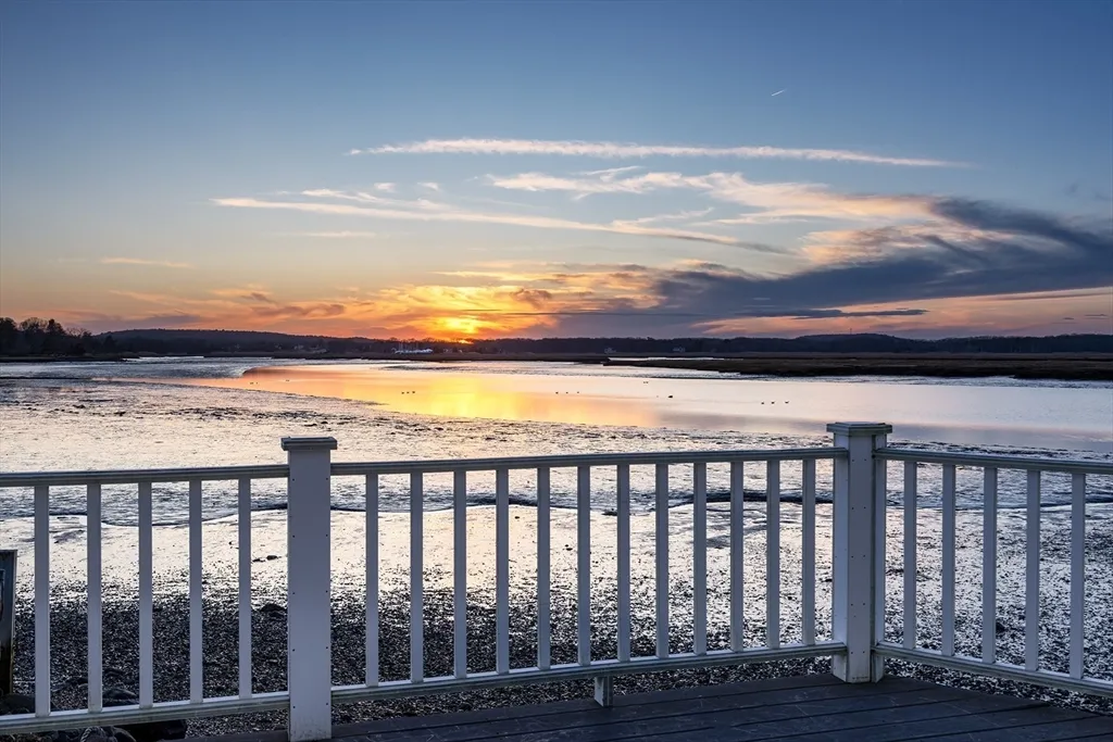 33 Eagle Hill Rd, Great Neck