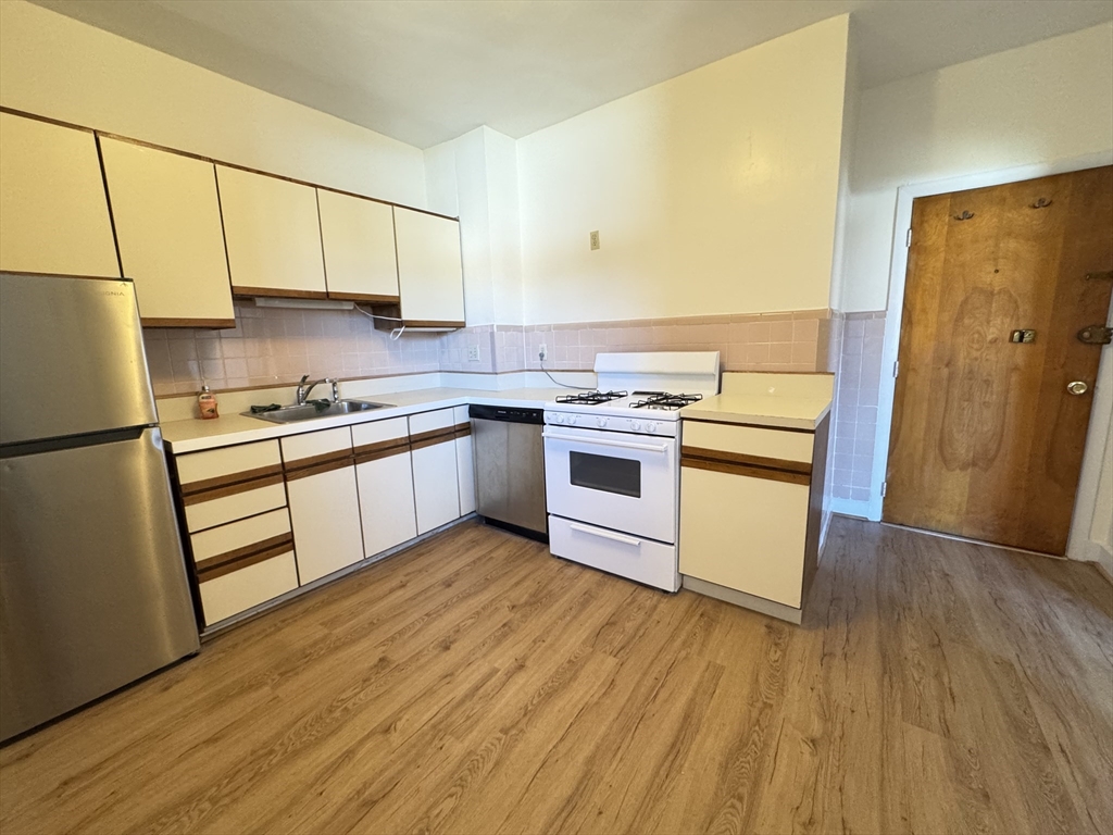 55 Thatcher, Coolidge Corner