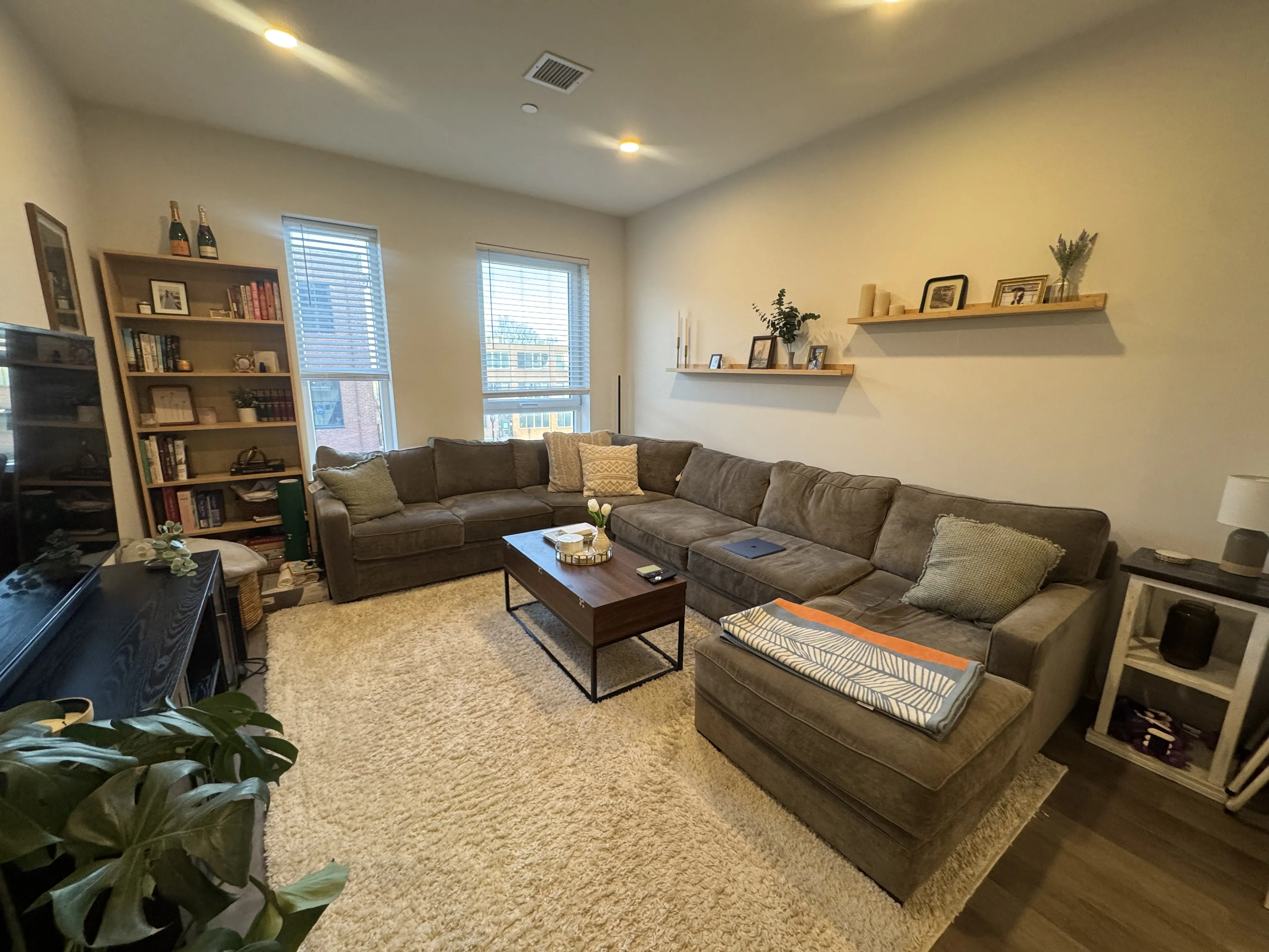 959 Dorchester Ave, Dorchester