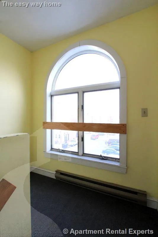 12 Winter St, Davis Square