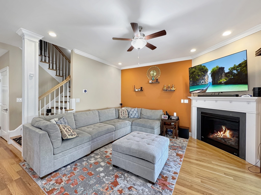 17 Garvey Rd, Woburn