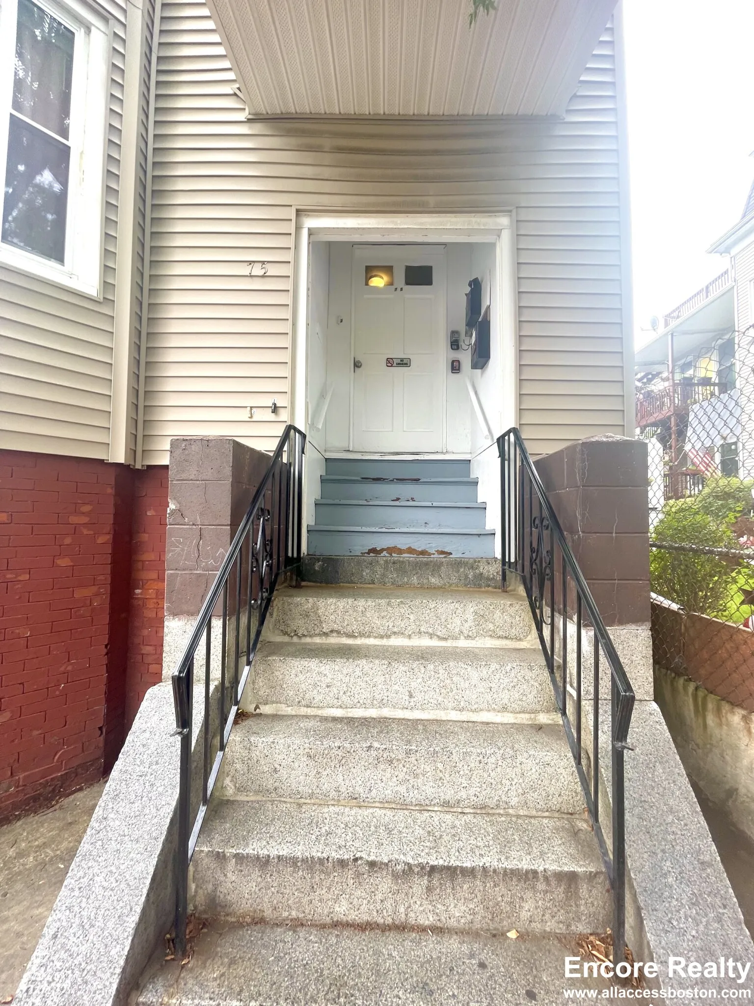 75 Putnam St, Eagle Hill