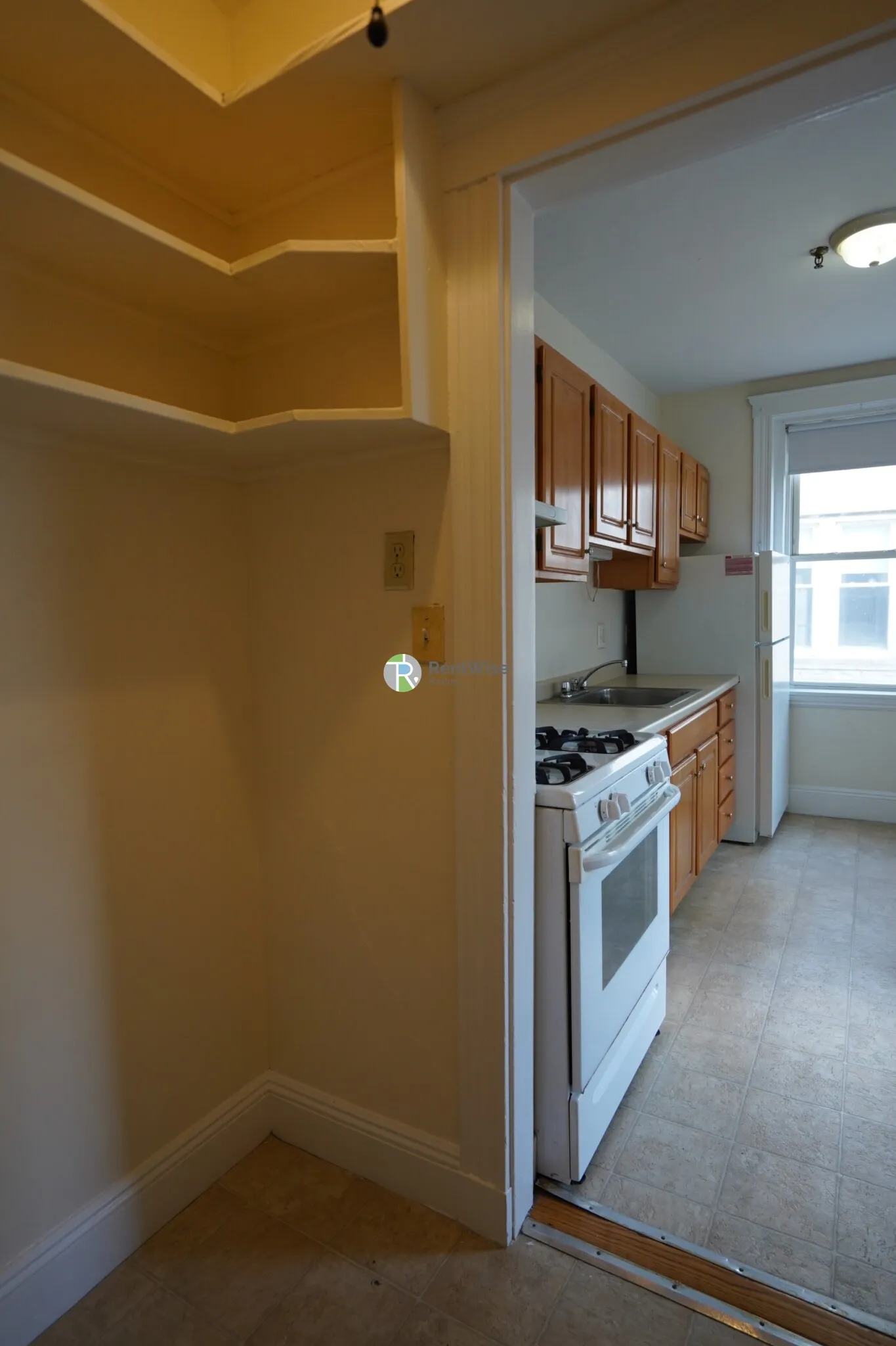 135 Washington St, Brighton