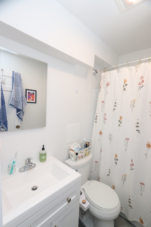 72 Cushing St, Strawberry Hill