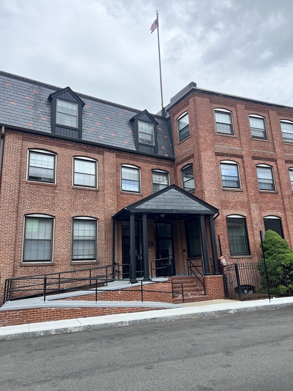 10 Weston Ave, Quincy