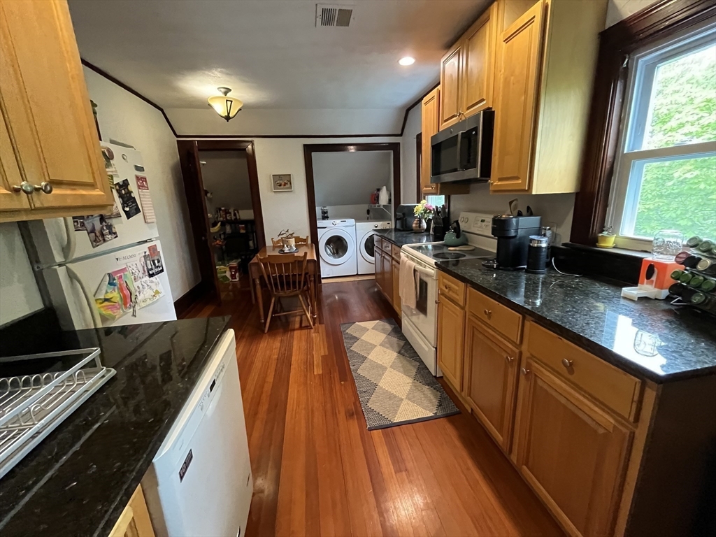 17 Clark Rd, Brookline