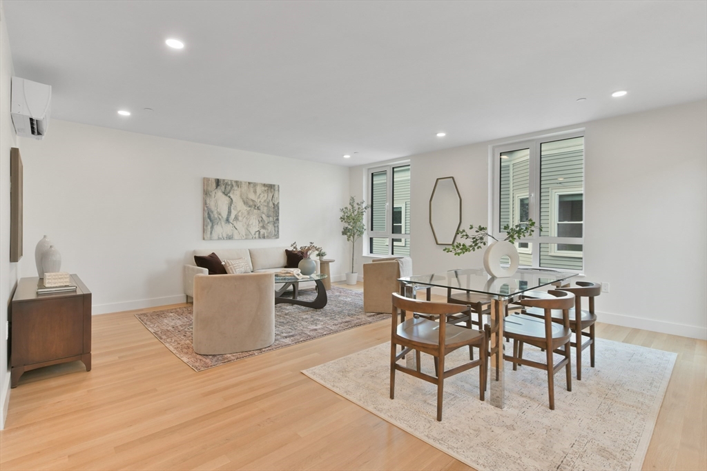 213 Harvard, The Port