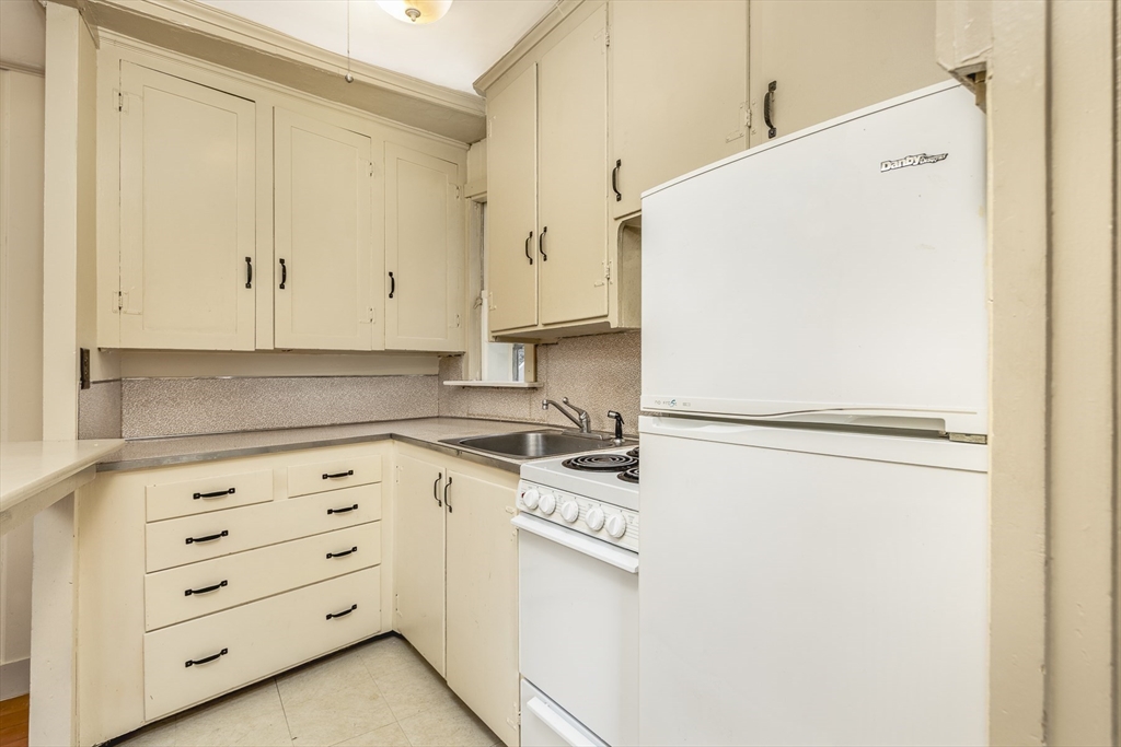 137 Washington, Old Town