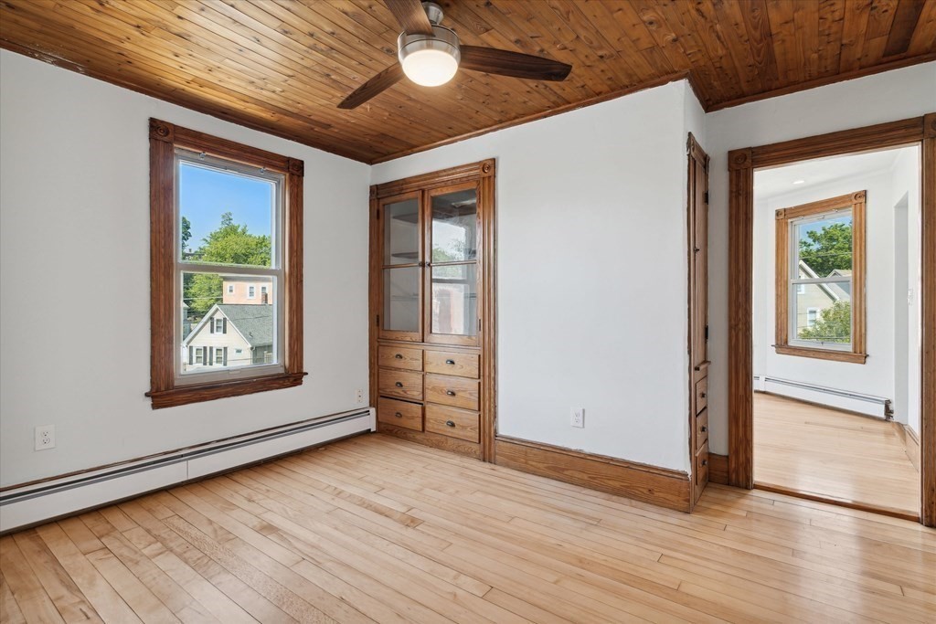 3 Orchard St, Revere