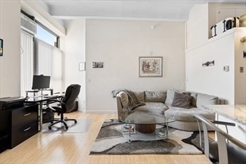 12 Stoneholm St, Back Bay