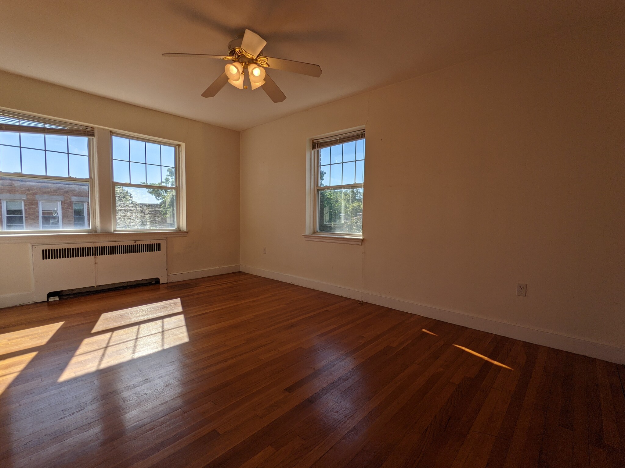 24 Fairbanks St, Brookline
