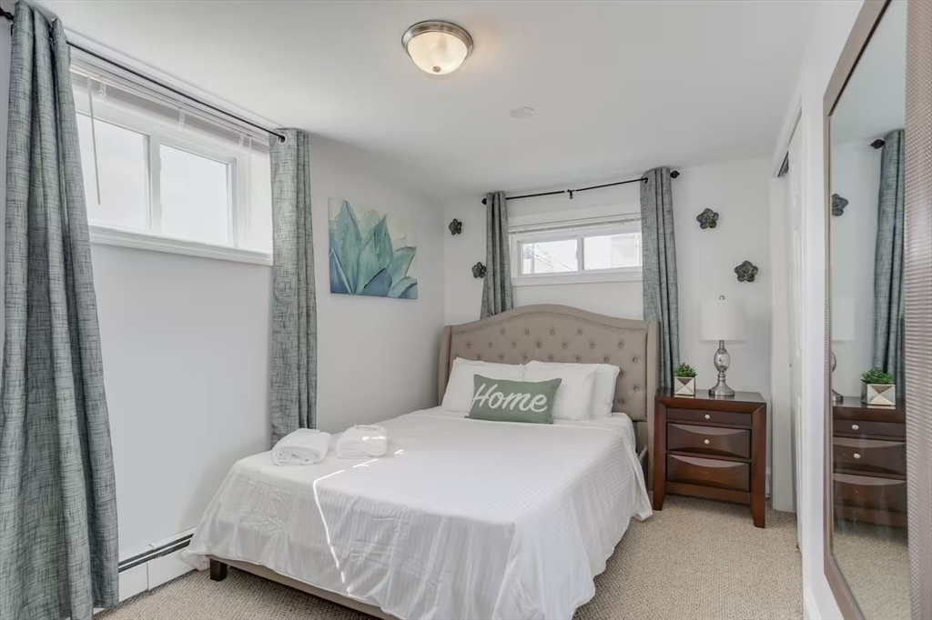 134 Newbury Ave, Quincy