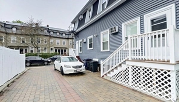 338 Western Ave, Riverside