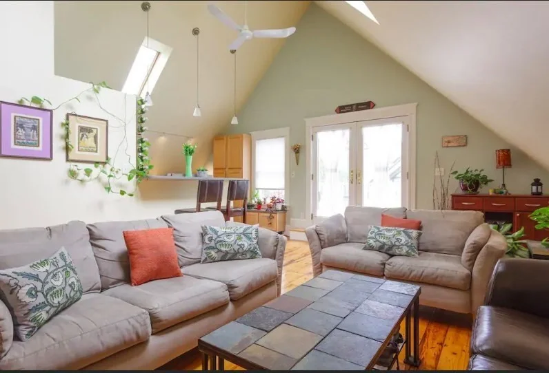 3 Hagar St, Jamaica Plain