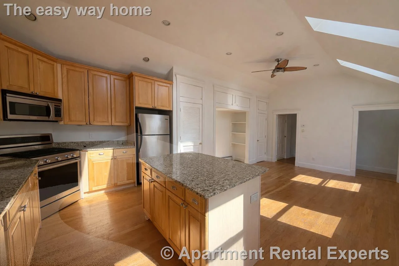 117 Columbia St, Central Square