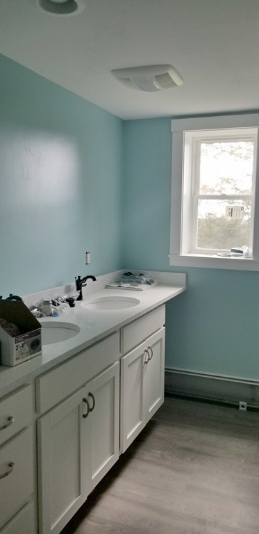 51 Moore Rd, New Braintree