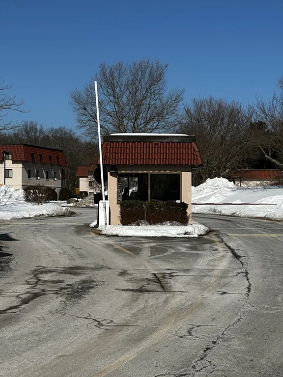 685 Oak St, Brockton