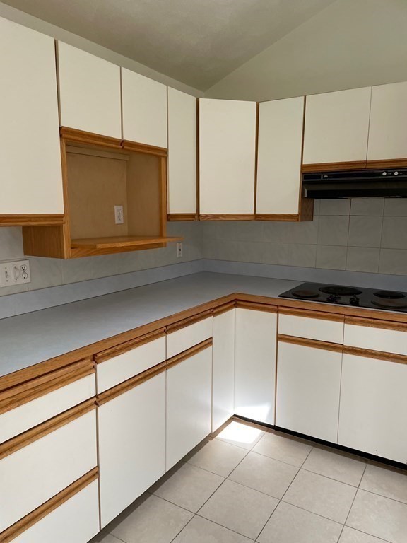 3 Foley Dr, North Reading