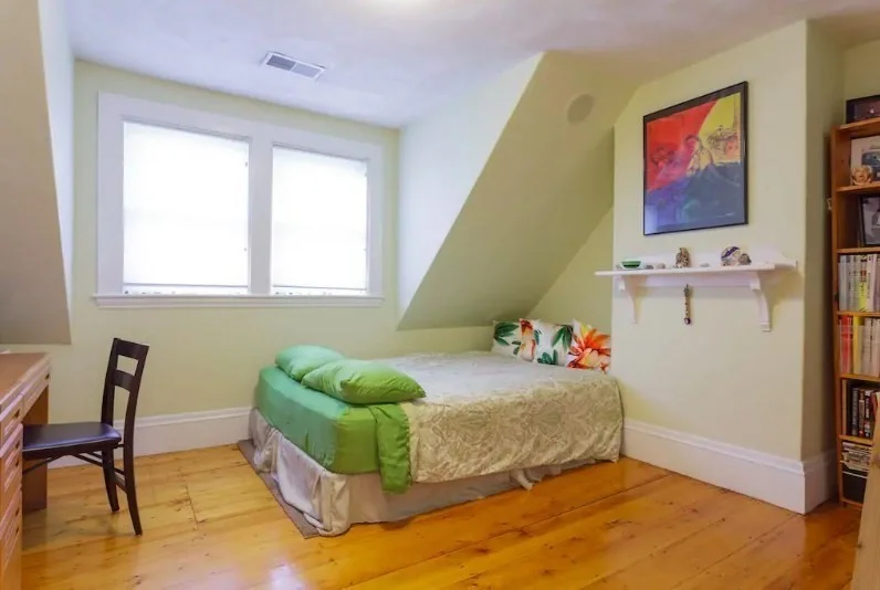 3 Hagar St, Jamaica Plain