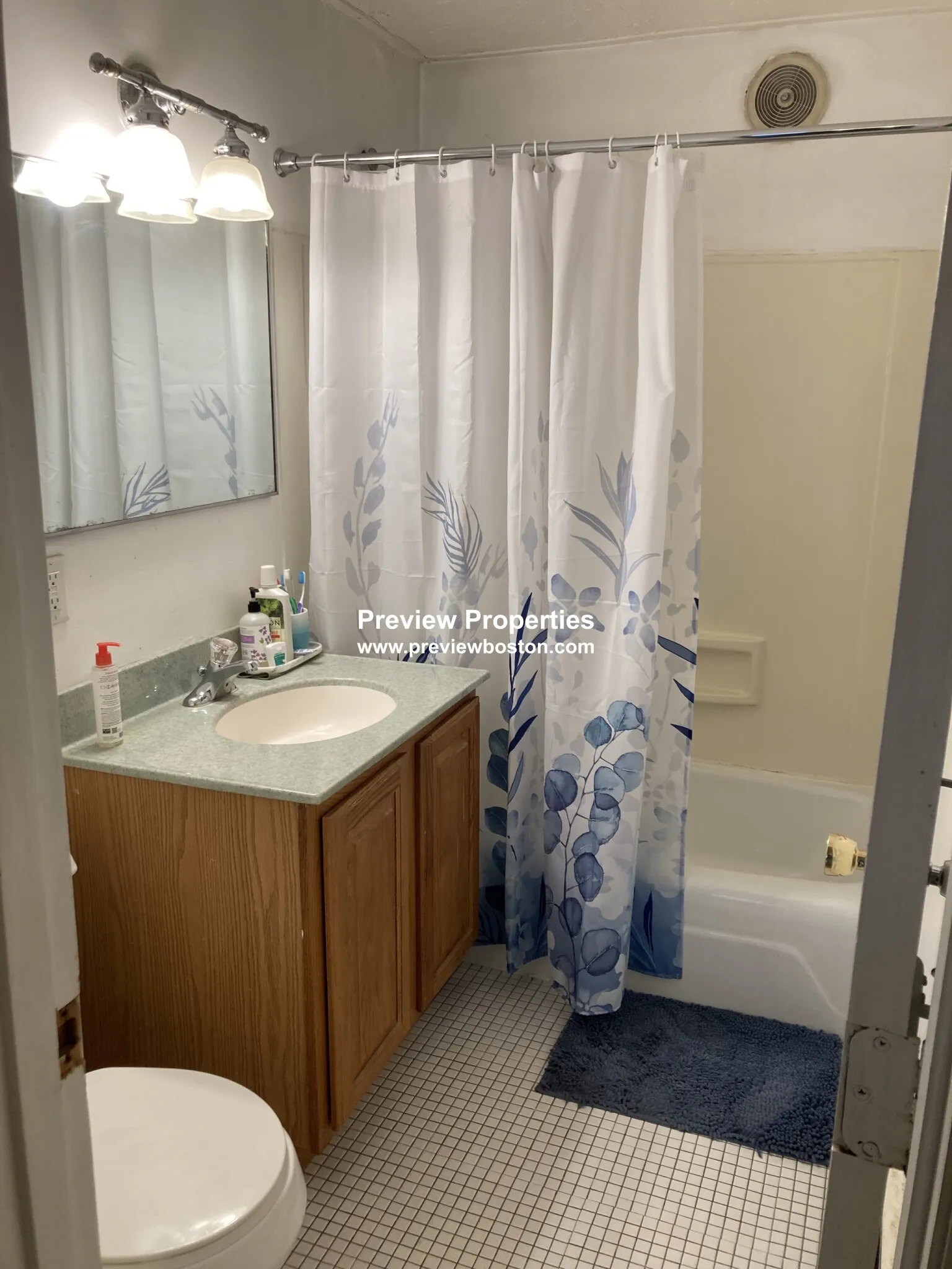 1734 Commonwealth Ave, Brighton