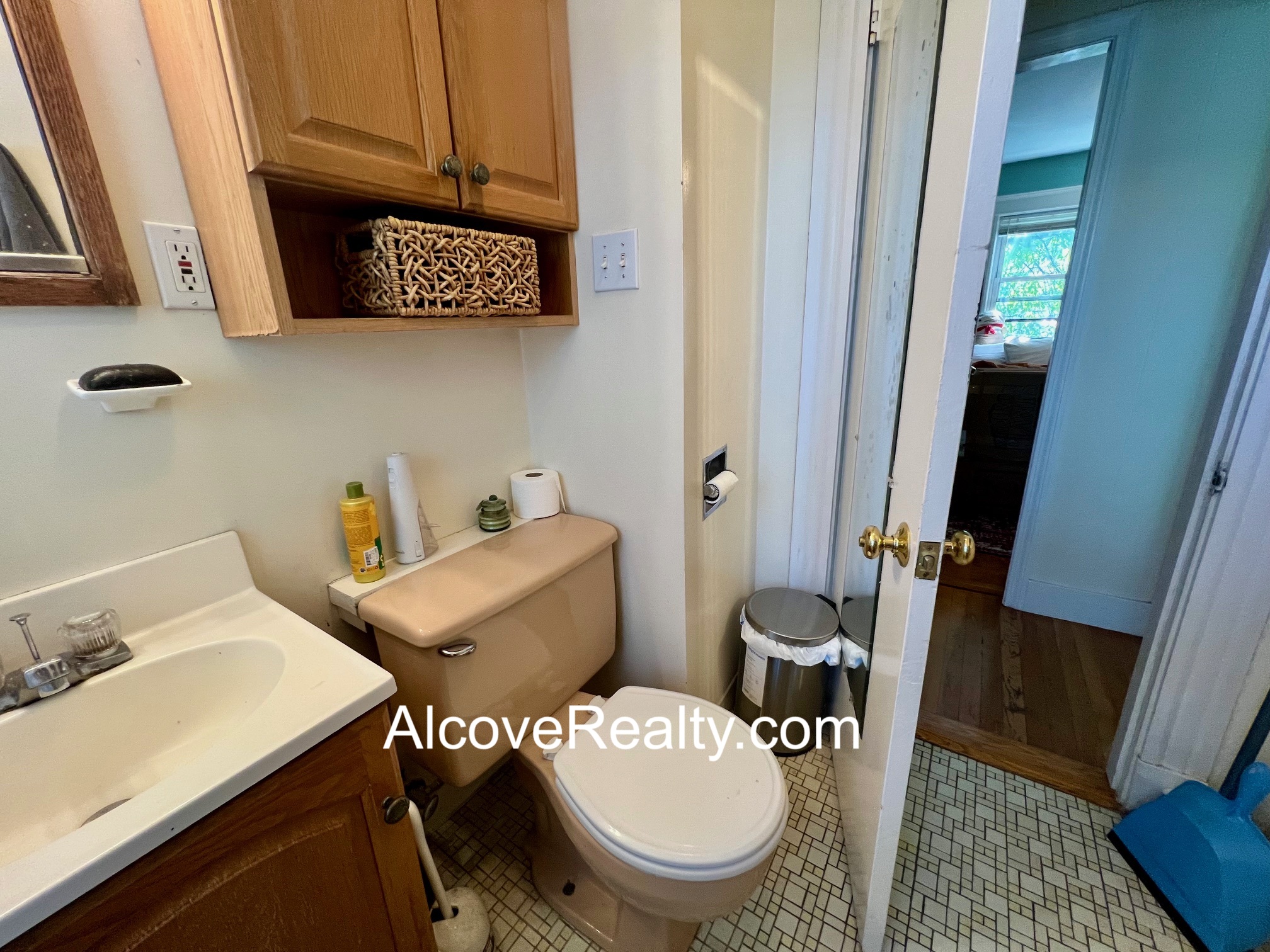 21 Sartwell Ave, Spring Hill