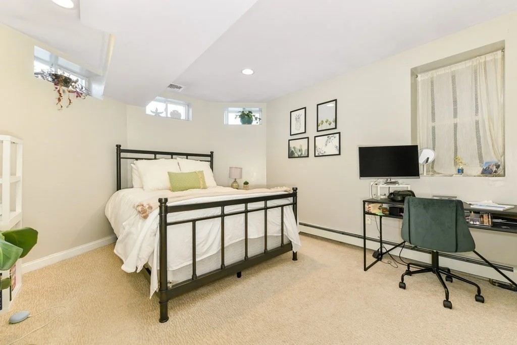 733 E 3rd St, South Boston