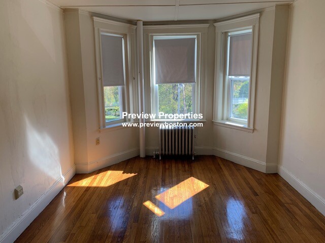 1175 Boylston St, Fenway