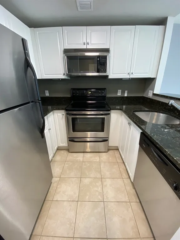 10 Museum Way, East Cambridge