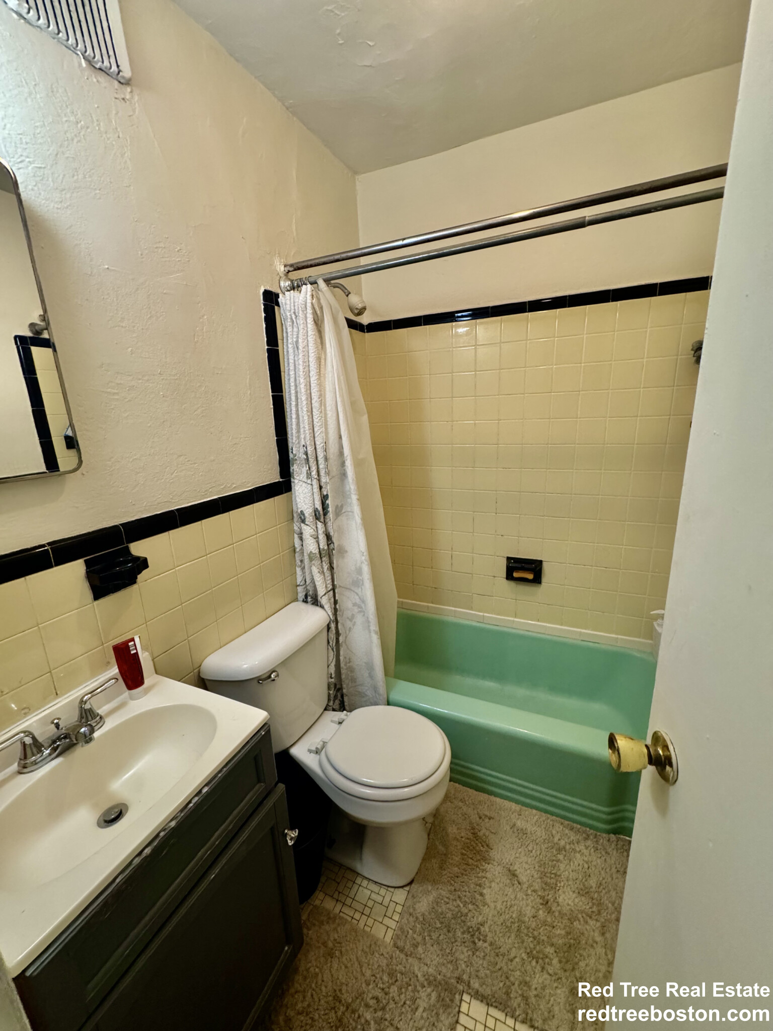 5 Glen Rd, Jamaica Plain