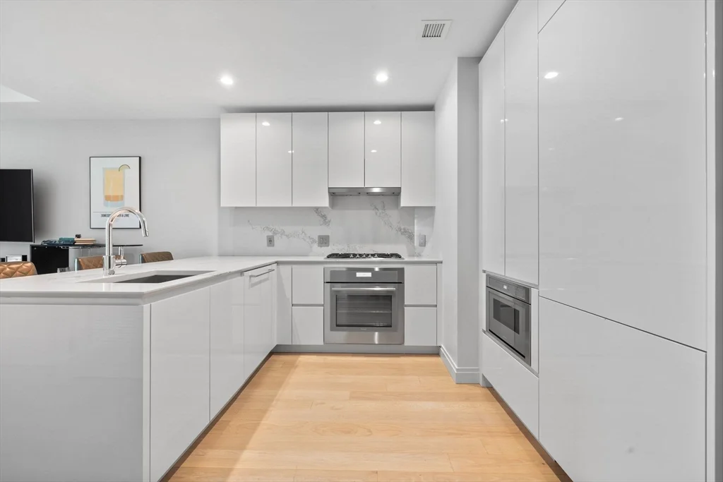 133 Seaport Blvd, Seaport District