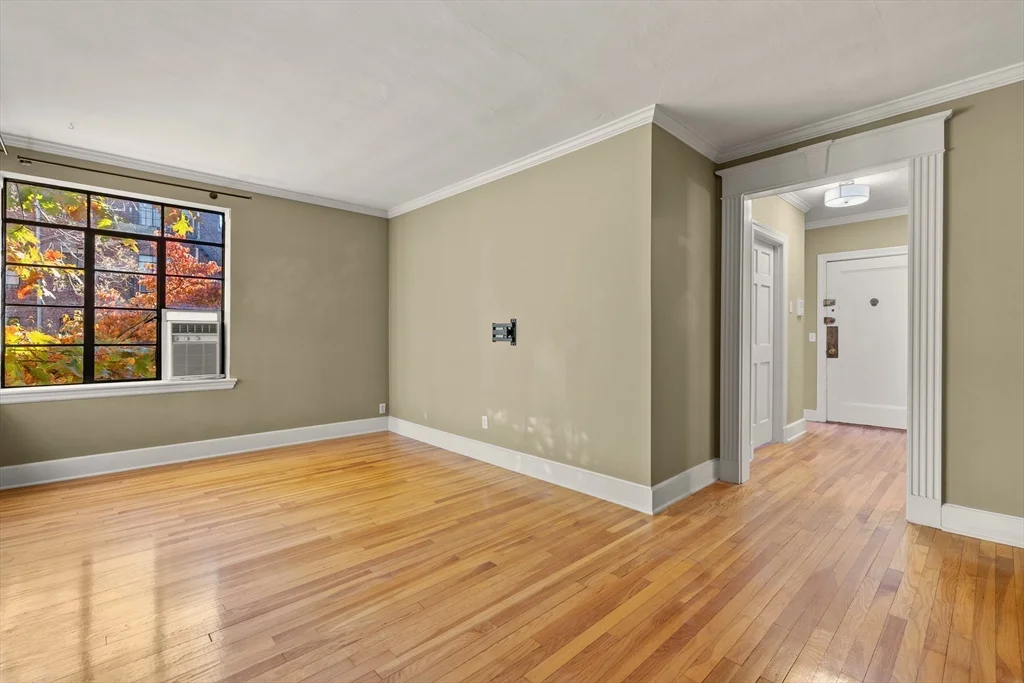 97 Strathmore Rd, Brighton