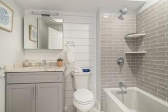 150 Athens, South Boston