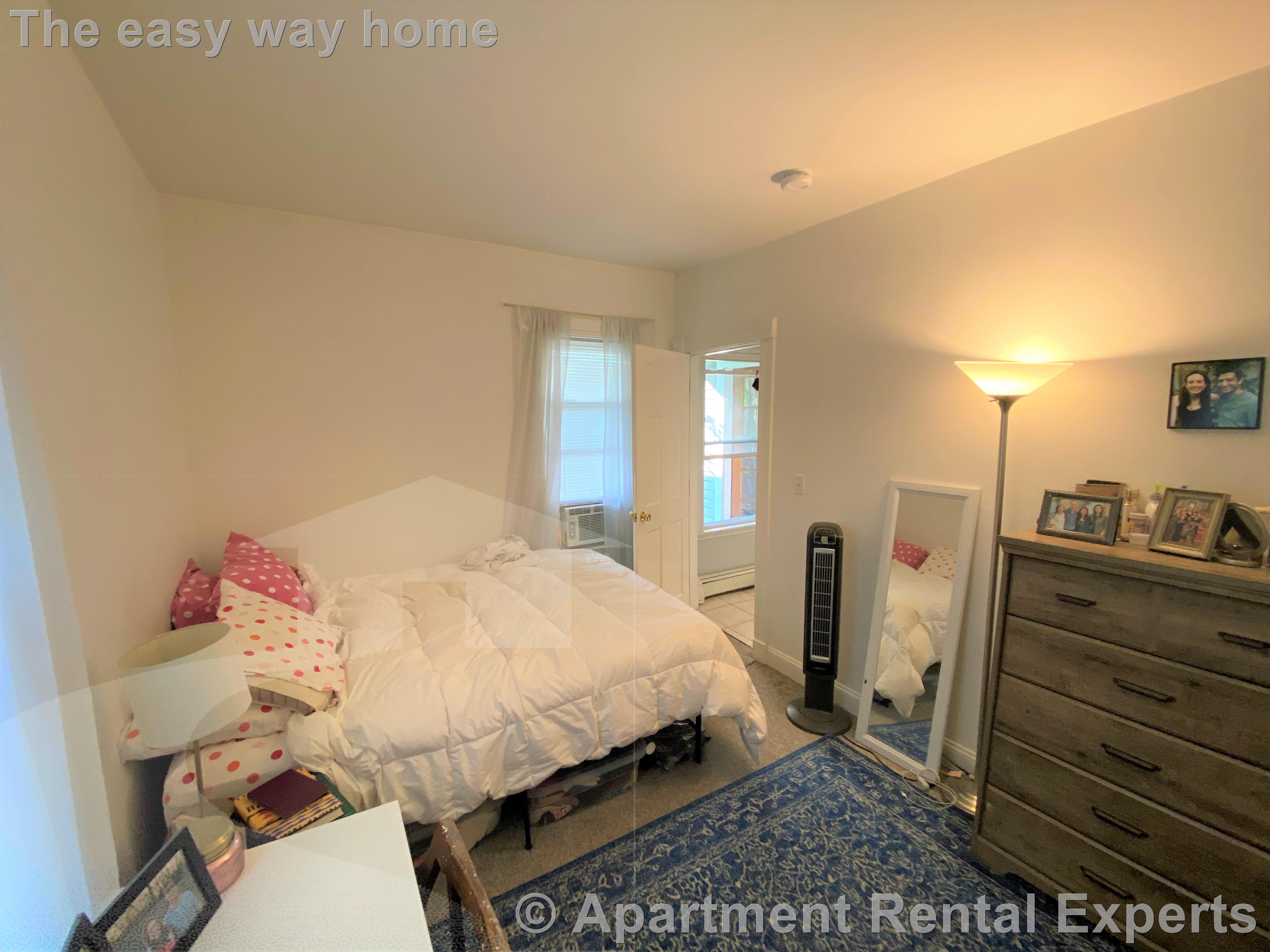 72 Allston St, Cambridgeport