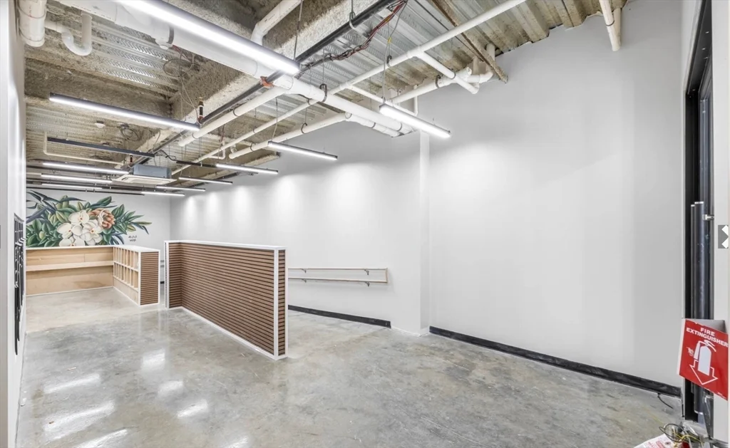 400 West Broadway, South Boston