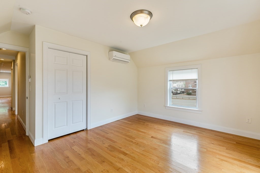 25 Beachland Ave, Revere Beach